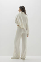 Load image into Gallery viewer, NOELLE TURTLENECK CASHMERE SWEATER