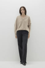 Load image into Gallery viewer, SYDNEY V-NECK CASHMERE SWEATER