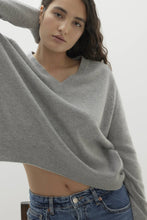 Load image into Gallery viewer, SYDNEY V-NECK CASHMERE SWEATER