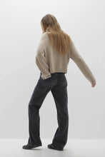 Load image into Gallery viewer, VITTORIA V-NECK CASHMERE SWEATER