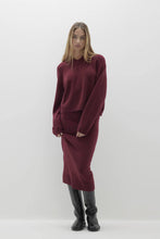 Load image into Gallery viewer, VITTORIA V-NECK CASHMERE SWEATER