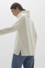 Load image into Gallery viewer, JANINE TURTLENECK CASHMERE SWEATER