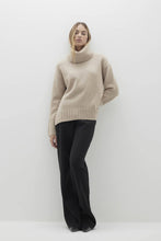 Load image into Gallery viewer, JANINE TURTLENECK CASHMERE SWEATER