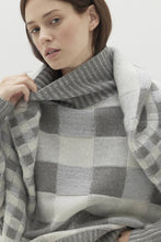 Load image into Gallery viewer, MIRELLA PLAID CASHMERE TURTLENECK SWEATER