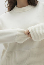 Load image into Gallery viewer, SLOANE CASHMERE CREWNECK SWEATER