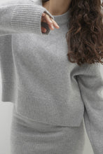 Load image into Gallery viewer, SLOANE CASHMERE CREWNECK SWEATER