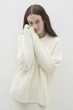 Load image into Gallery viewer, ODETTE CABLE KNIT CASHMERE SWEATER