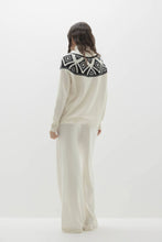 Load image into Gallery viewer, OONA CASHMERE BLEND TURTLENECK SWEATER