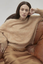 Load image into Gallery viewer, AGNES BRUSHED CASHMERE CREWNECK SWEATER