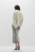 Load image into Gallery viewer, AGNES BRUSHED CASHMERE CREWNECK SWEATER