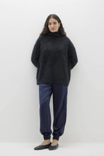 Load image into Gallery viewer, ETHEL BRUSHED CASHMERE TURTLENECK SWEATER