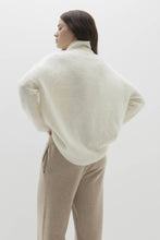 Load image into Gallery viewer, ETHEL BRUSHED CASHMERE TURTLENECK SWEATER