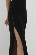 Load image into Gallery viewer, JADE VELVET MAXI DRESS