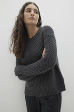 Load image into Gallery viewer, CLARA CREWNECK CASHMERE SWEATER