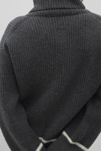 Load image into Gallery viewer, KAROL CASHMERE TURTLENECK SWEATER