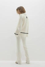 Load image into Gallery viewer, KAROL CASHMERE TURTLENECK SWEATER