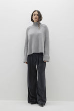 Load image into Gallery viewer, ISABELLA CASHMERE TURTLENECK SWEATER