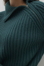 Load image into Gallery viewer, ARYANA CASHMERE TURTLENECK SWEATER