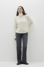 Load image into Gallery viewer, ARYANA CASHMERE TURTLENECK SWEATER