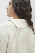 Load image into Gallery viewer, ARYANA CASHMERE TURTLENECK SWEATER