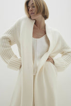 Load image into Gallery viewer, LILYAN LONGLINE CASHMERE CARDIGAN