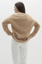 Load image into Gallery viewer, GLADYS BRUSHED CASHMERE V-NECK SWEATER