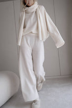 Load image into Gallery viewer, MARINA CROPPED CASHMERE PANT