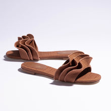 Load image into Gallery viewer, Ivy Ruffle Flat Mule In Caramel Raffia