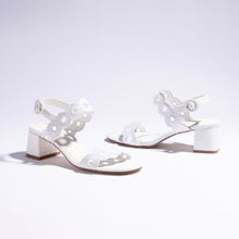 Load image into Gallery viewer, Florence Broderie Sandal In White Raffia