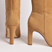 Load image into Gallery viewer, Cindy Hi Boot In Peanut Suede