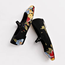 Load image into Gallery viewer, Larroudé x Markarian Flat In Black Wool and Floral Embroidery