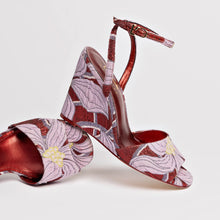 Load image into Gallery viewer, Larroudé x Markarian Wedge In Red Floral Dutel