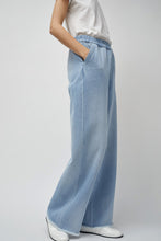 Load image into Gallery viewer, Façon Jacmin Polly Elastic Waist Jean in Light Blue