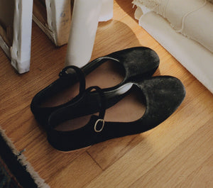 MARY JANE SLIPPER -- BLACK