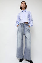 Load image into Gallery viewer, Highlight Studio Denim Sharing Pants in Light Blue