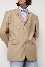 Load image into Gallery viewer, Highlight Studio Virgin Wool Single Breasted Blazer in Beige