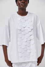 Load image into Gallery viewer, INSHADE Oversized T-Shirt with Sequins in White