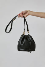 Load image into Gallery viewer, Il Bisonte Bucket Classic Bag in Nero