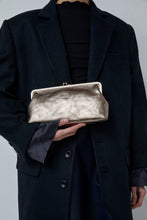 Load image into Gallery viewer, Il Bisonte Classic Clutch in Bronze