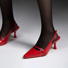 Load image into Gallery viewer, Ines Pump In Scarlet Leather