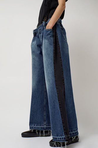 KSENIASCHNAIDER Baggy Jeans with Contrast Sidelines in Blue and Black