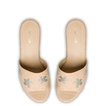 Load image into Gallery viewer, Miso Platform Sandal In Beige Raffia and Floral Crystals