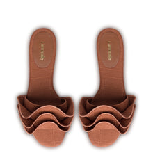 Load image into Gallery viewer, Ivy Ruffle Flat Mule In Caramel Raffia