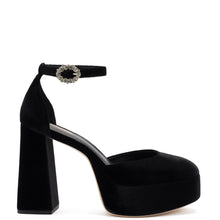 Load image into Gallery viewer, Ari Pump In Black Velvet