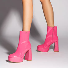 Load image into Gallery viewer, Dolly Boot In Pink Patent Leather