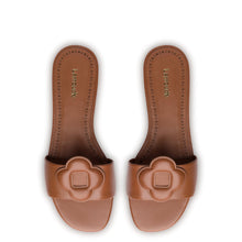 Load image into Gallery viewer, Flora Flat Mule In Caramel Leather