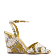 Load image into Gallery viewer, Larroudé x Markarian Wedge In Gold Floral Dutel