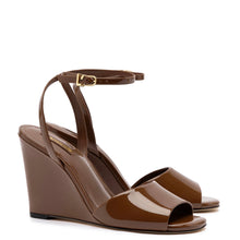 Load image into Gallery viewer, Yves Wedge In Burnt Umber Patent Leather