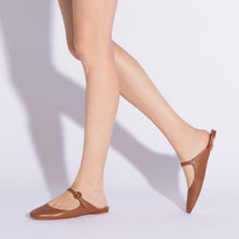 Load image into Gallery viewer, Blair Flat Mule In Caramel Leather