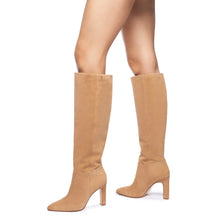 Load image into Gallery viewer, Cindy Hi Boot In Peanut Suede